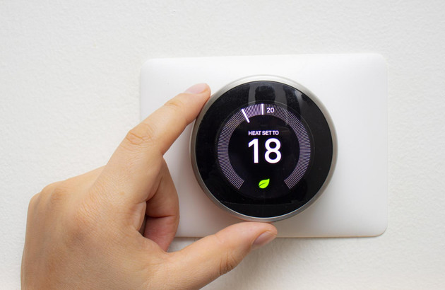 Thermostat Intelligent ou Traditionnel : Quel Choix est le Plus Rentable ?