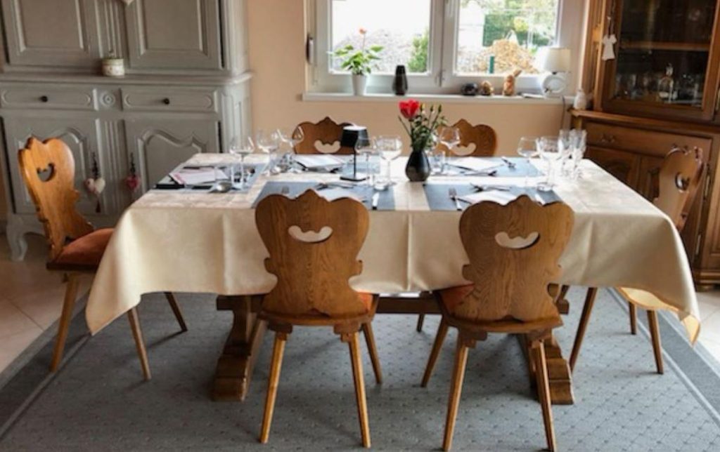 chaises alsaciennes pour une salle à manger